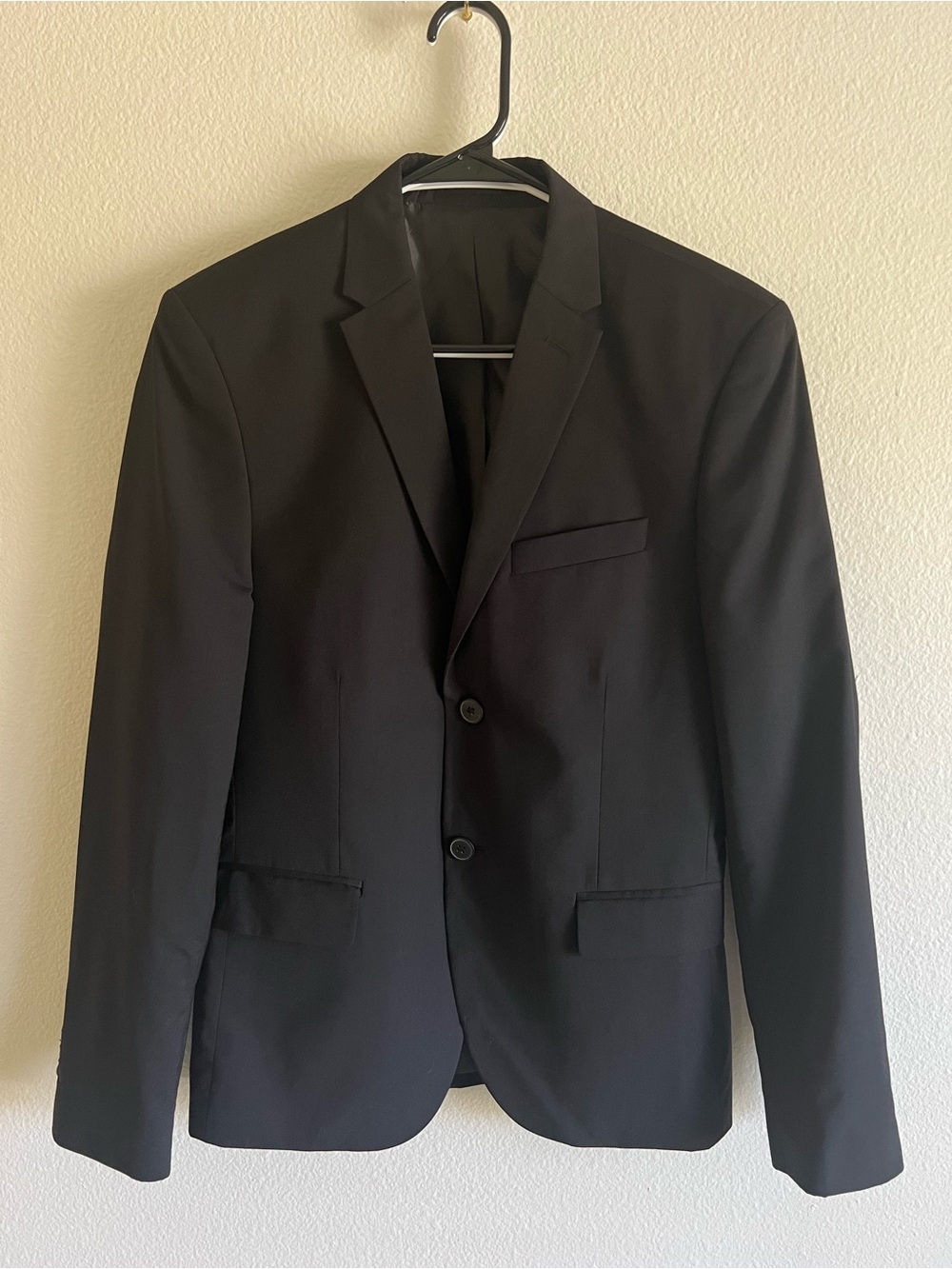 H&M Black Two-Button Notch Lapel Blazer